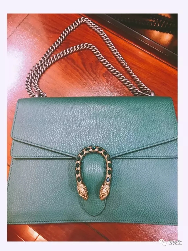 包粉晒包，新年到，用新包，送祝福！