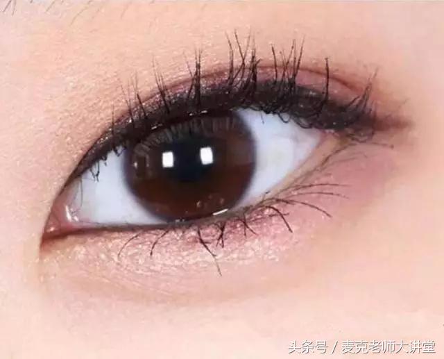 大直径美瞳怎么画眼妆,如何画戴美瞳的眼妆教程