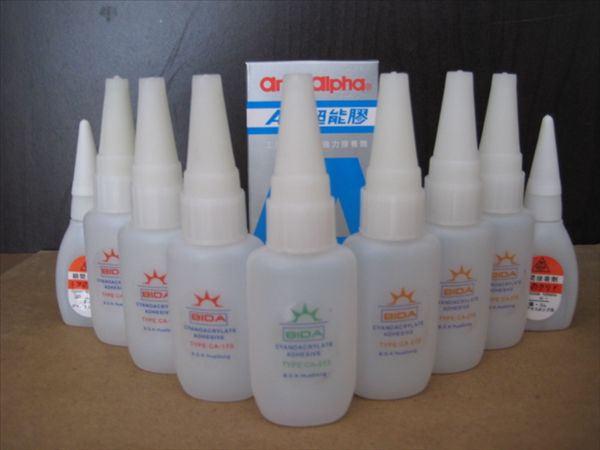 502胶水粘手上怎么洗掉简单有效,502胶水弄到手上用什么能清洗掉