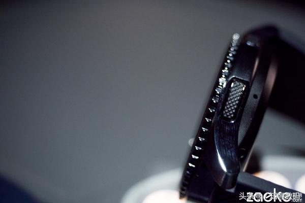 三星GearS3评测：最强智能手表之一，但依然鸡肋