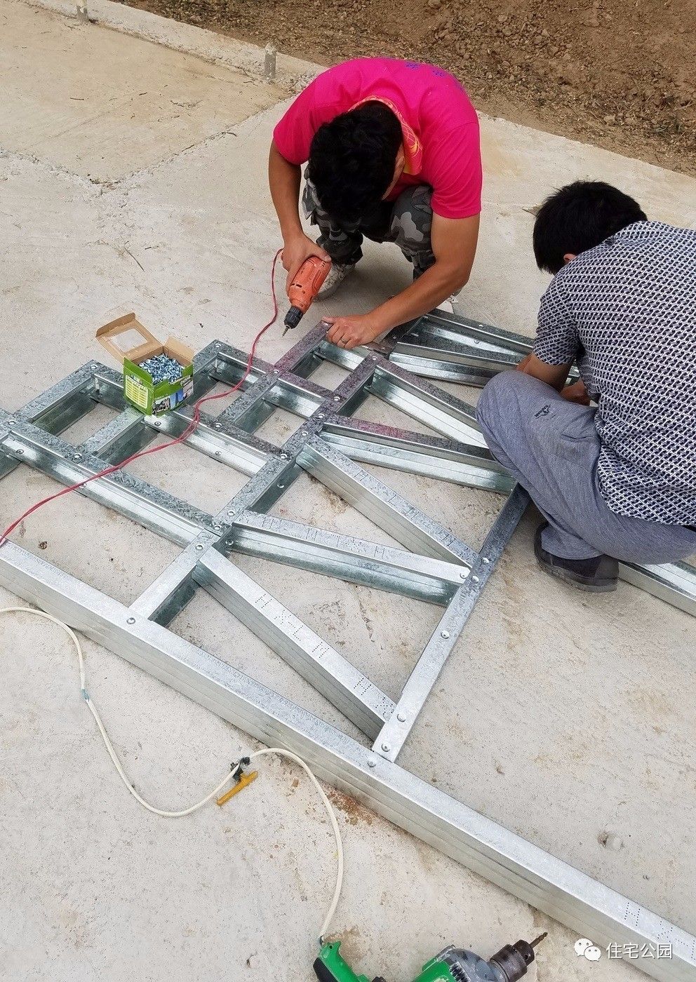 他花25万城郊盖栋轻钢房为何却羡煞了100万城市买楼的发小？