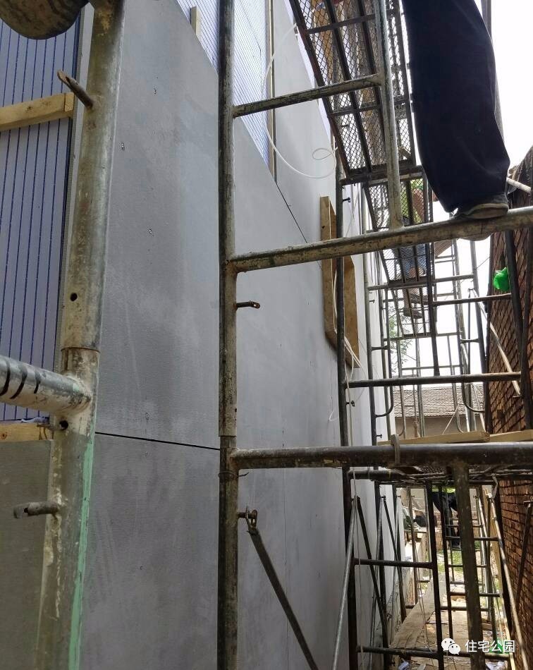 他花25万城郊盖栋轻钢房为何却羡煞了100万城市买楼的发小？