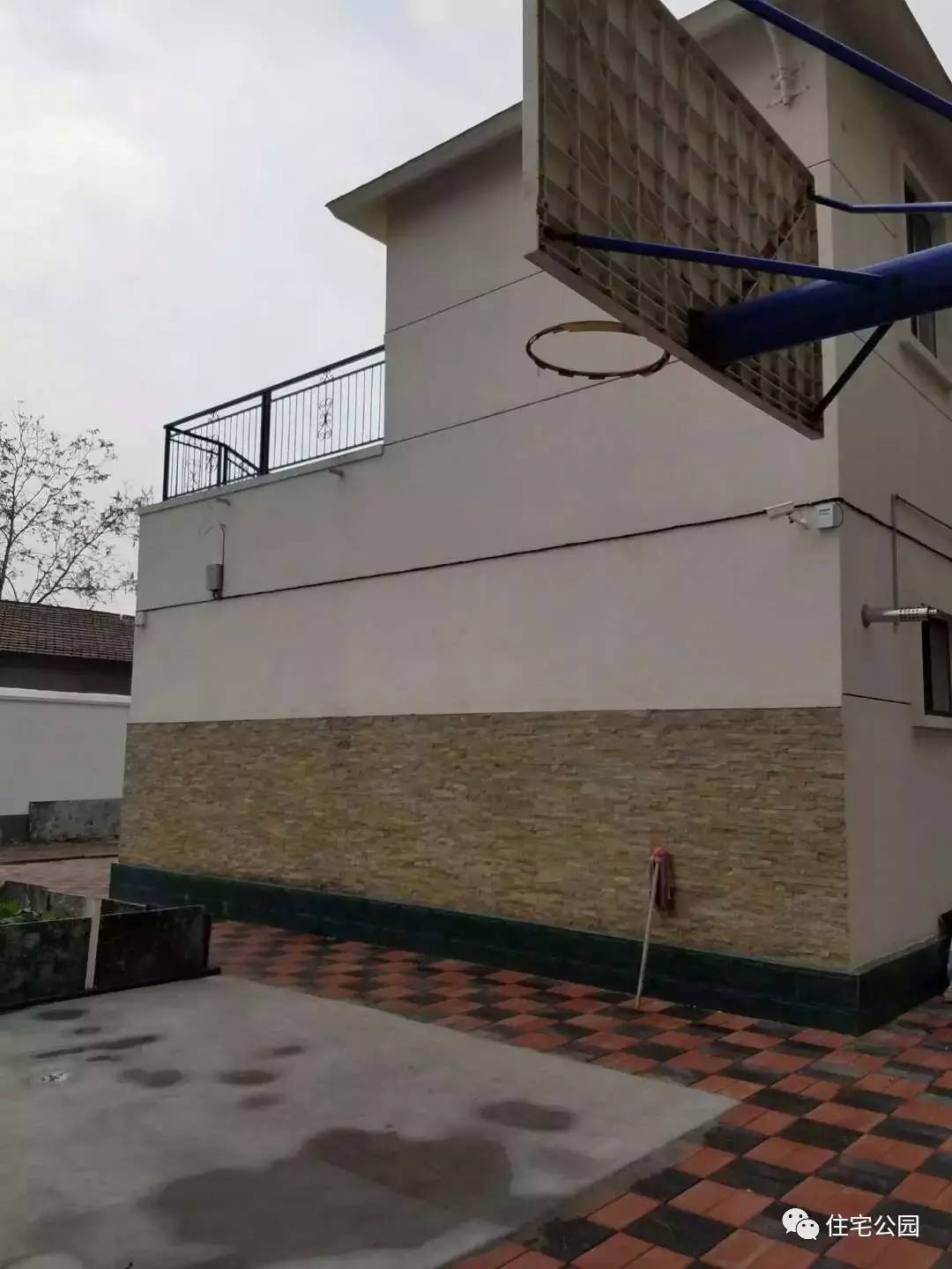 他花25万城郊盖栋轻钢房为何却羡煞了100万城市买楼的发小？