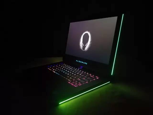 戴尔六代alienware15r3,戴尔alienwarer3外星人笔记本