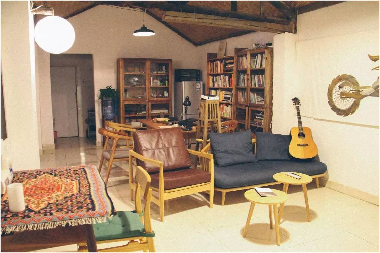 4个月9000元，三个90后把城里的破败院落，徒手改导致家理想的模样