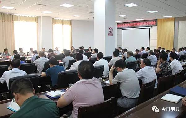 教育我们与孩子共同成长,教育路上我们一起努力