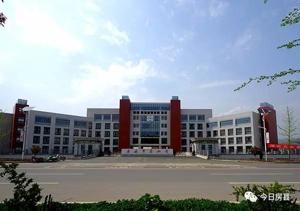 教育我们与孩子共同成长,教育路上我们一起努力