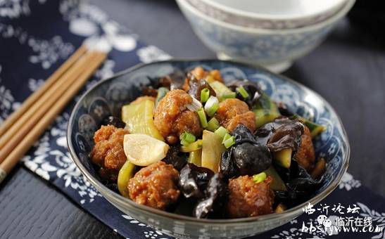 临沂人年夜饭必备的八道菜,山东临沂年夜饭的菜谱大全