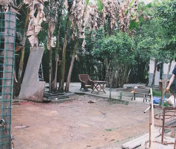 4个月9000元，三个90后把城里的破败院落，徒手改导致家理想的模样