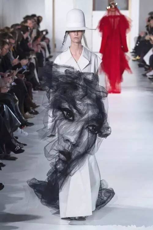 阿秋秋三分钟时尚碎碎念｜谁的粉红少女心？