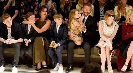 阿秋秋三分钟时尚碎碎念｜谁的粉红少女心？