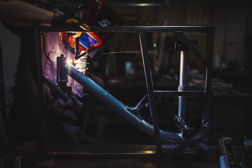 目前市场上都有哪些牌子的山地车,现在最划算的最新款山地车