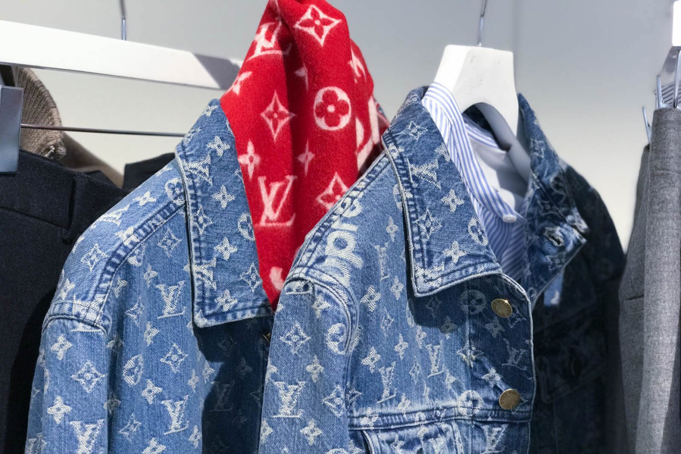 supreme现在主理人,supreme设计主管