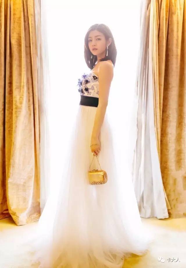 看看有适合你的脸型的一款发型吗,任何脸型都适合的一款发型