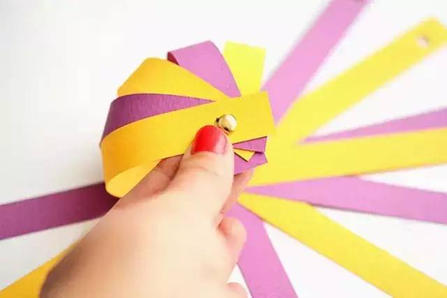 手工元宵灯笼红包制作方法,元宵幼儿园带灯谜的手工灯笼