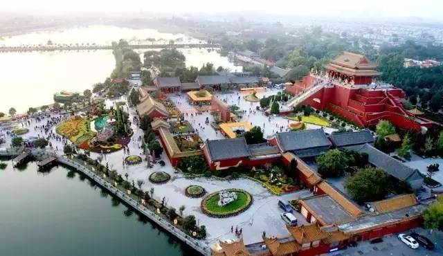 潮起中原千帆竞商聚古城春意浓