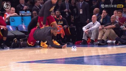 詹姆斯和父子竞技,詹姆斯父子赛场对比