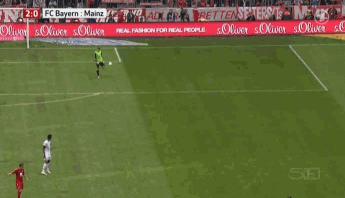 足坛史上十大令人震惊瞬间,盘点足坛五个无法复制的瞬间