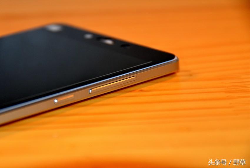 小米note背面贴膜怎么样,小米note12R后贴膜