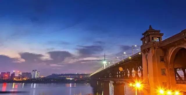 武汉这几年为什么这么火,武汉新的一年从哪开始