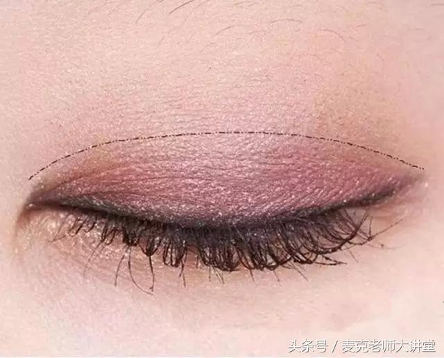 大直径美瞳怎么画眼妆,如何画戴美瞳的眼妆教程