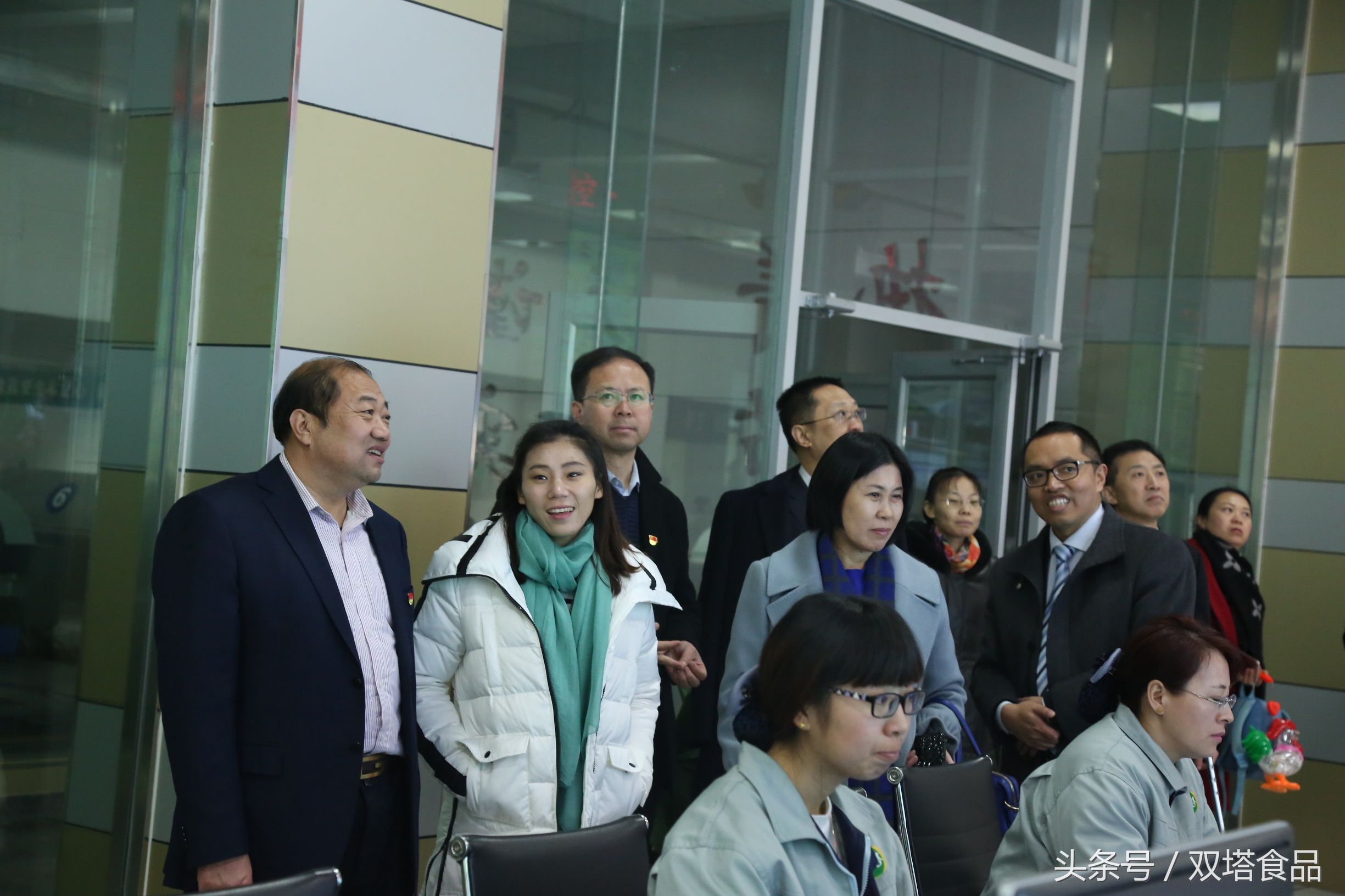 新晋女拳王驾临双塔龙口粉丝秒变拳王“粉丝”