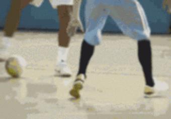 小罗是球王吗,小罗是巴萨的队长吗