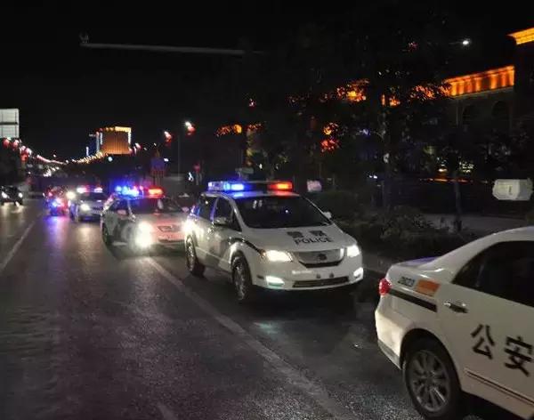 龙岗公安春节剪影丨你们上班啦？！我们还没“下岗”呐！