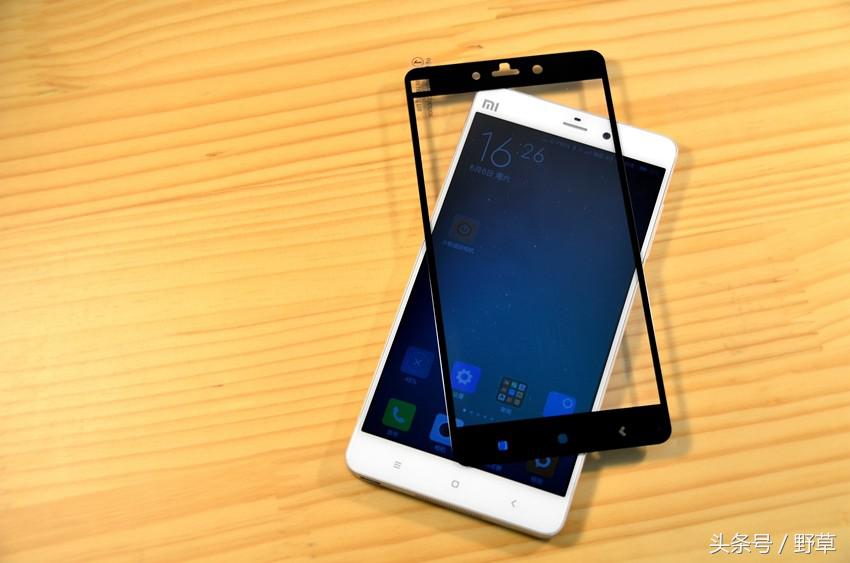 小米note背面贴膜怎么样,小米note12R后贴膜