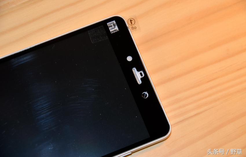 小米note背面贴膜怎么样,小米note12R后贴膜