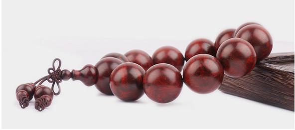 男生佩戴朱砂手串戴左手还是右手,南红草莓晶手串男生可以戴吗