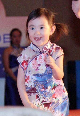 甜馨王诗龄长大前后变化,森碟奥莉甜馨王诗龄谁漂亮