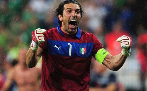 致敬永远的妖刀吉诺比利,致敬足坛第一人