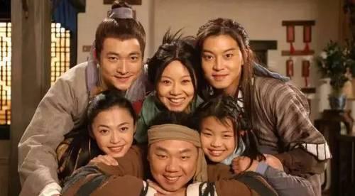 武林外传佟湘玉给老白讲笑话,武林外传老白与佟湘玉和好