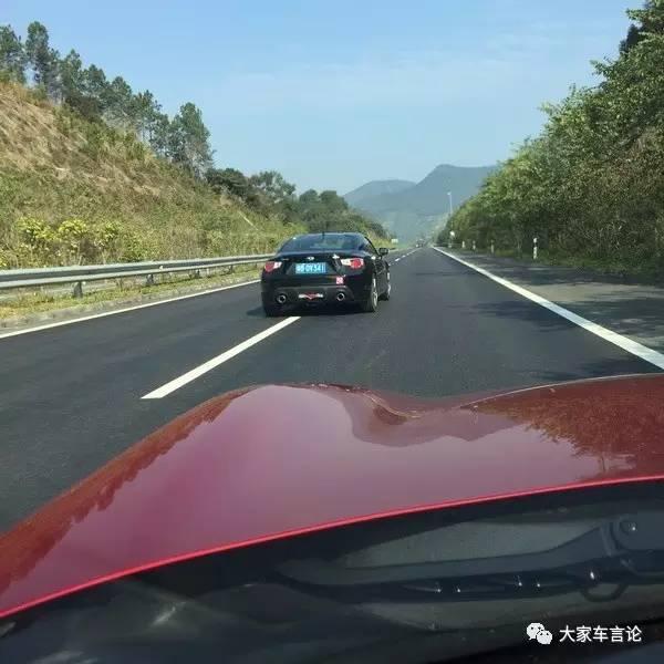 节操卓与YYP小老婆们的私奔日记，MX-5山路对比BRZ