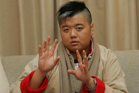 周星驰的黄金配角纷纷离他而去,周星驰的配角为什么会被人熟知