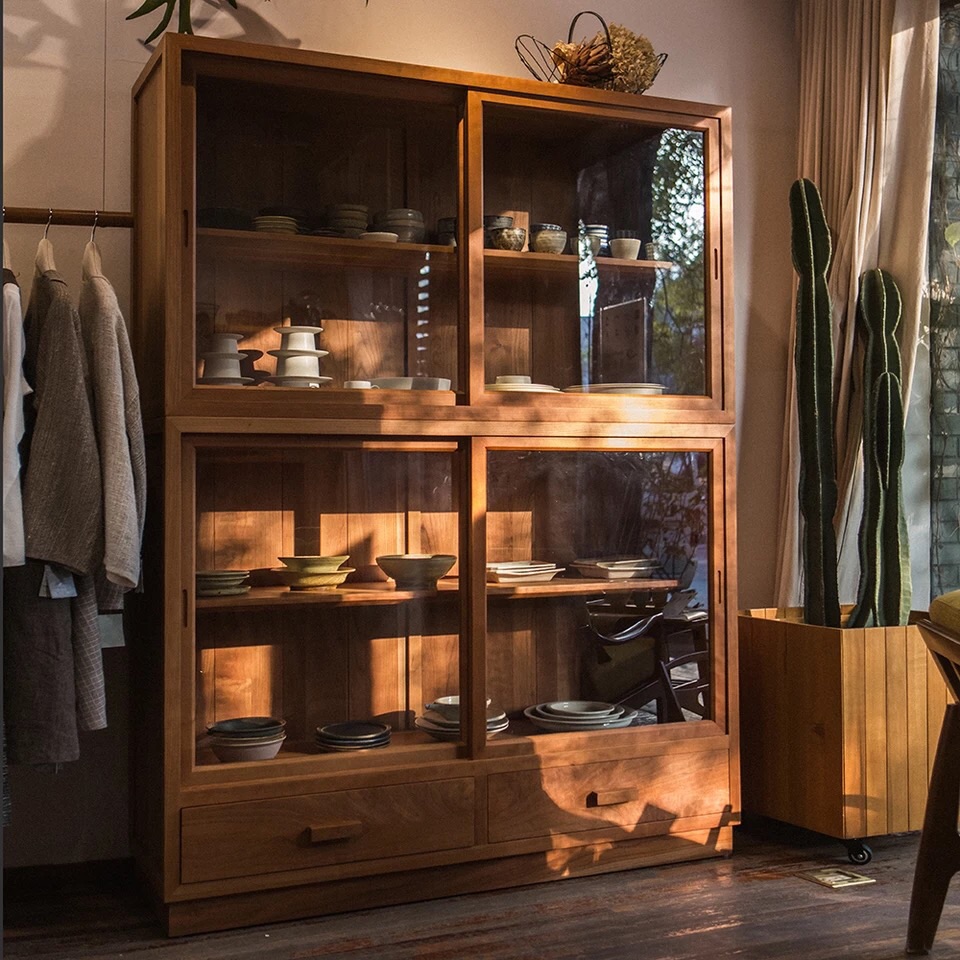 日式极简家具的特点是哪些,意式极简实木家具推荐