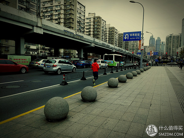 vivoxplay6内外屏是一体的吗,vivoxplay6曲面屏参数