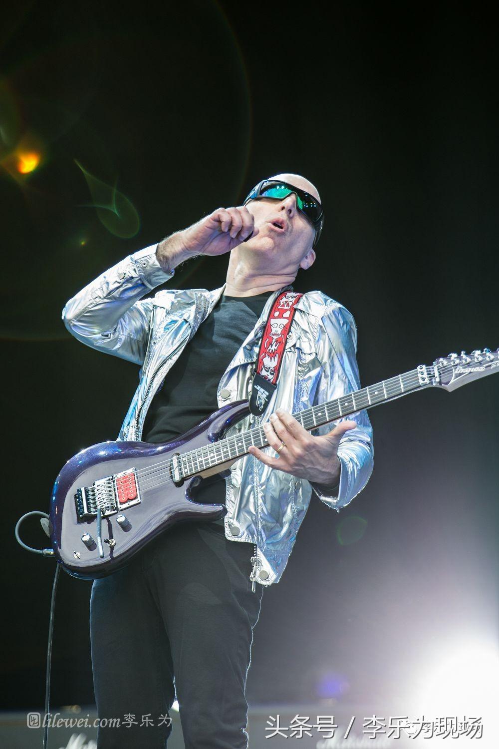 joesatriani弹木吉他,吉他大师joesatriani