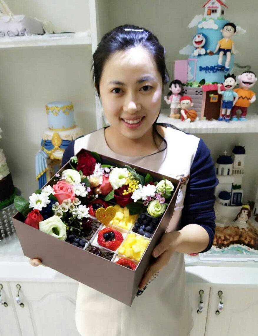 蜜雪冰城情人节送玫瑰活动,冰城蛋糕店