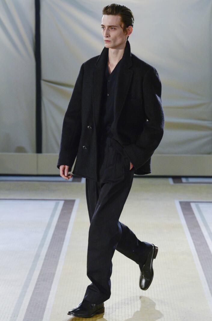 秋冬简约男装,秋冬男装流行款式