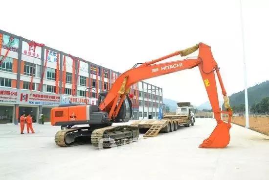 为什么二手挖机很便宜,为什么有的二手挖机那么便宜