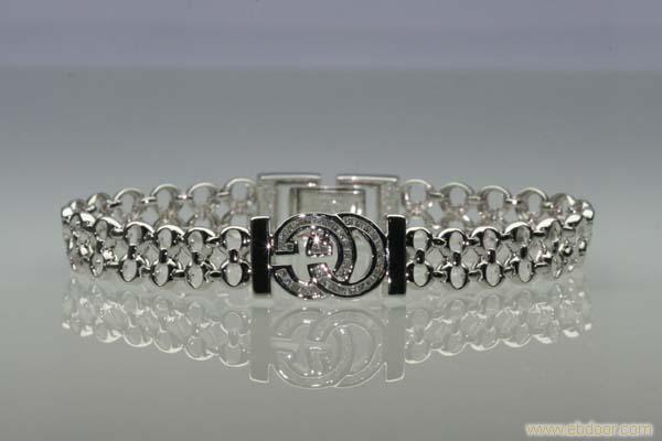 国内十大珠宝排行,中国的十大珠宝品牌排行榜前十名