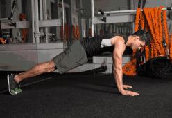 人鱼线和马甲线哪个厉害,人鱼线和马甲线对比