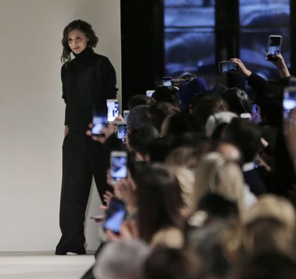 贝克汉姆四小孩置装费用4万小七一人就2万，女孩果然要富养