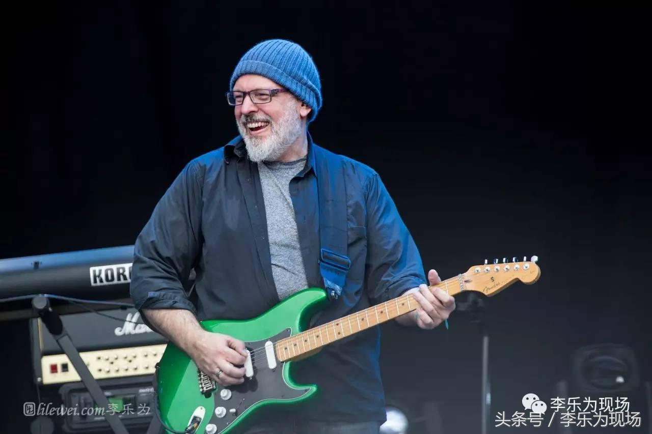 joesatriani弹木吉他,吉他大师joesatriani