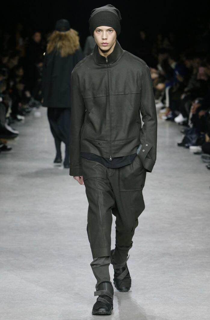 秋冬简约男装,秋冬男装流行款式