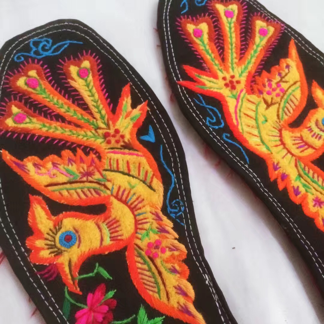 一针一线纯手工绣花鞋垫,缝鞋垫我是认真的纯手工绣花鞋垫