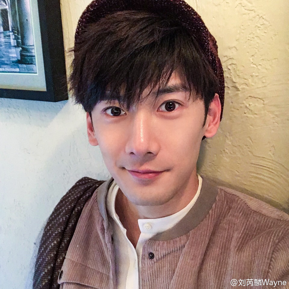 杨幂旗下的男艺人全部都火了,杨幂旗下最年轻四个男艺人