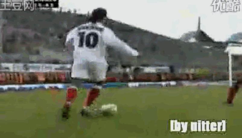 盘点c罗的十大教科书级过人,c罗牛尾巴过人完整版